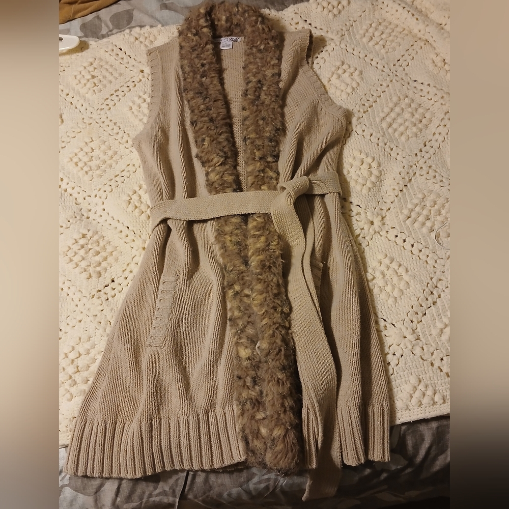 RXB Beige Sleeveless Cardigan with Fur Trim
